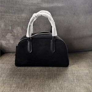 Elegant Black Handbag